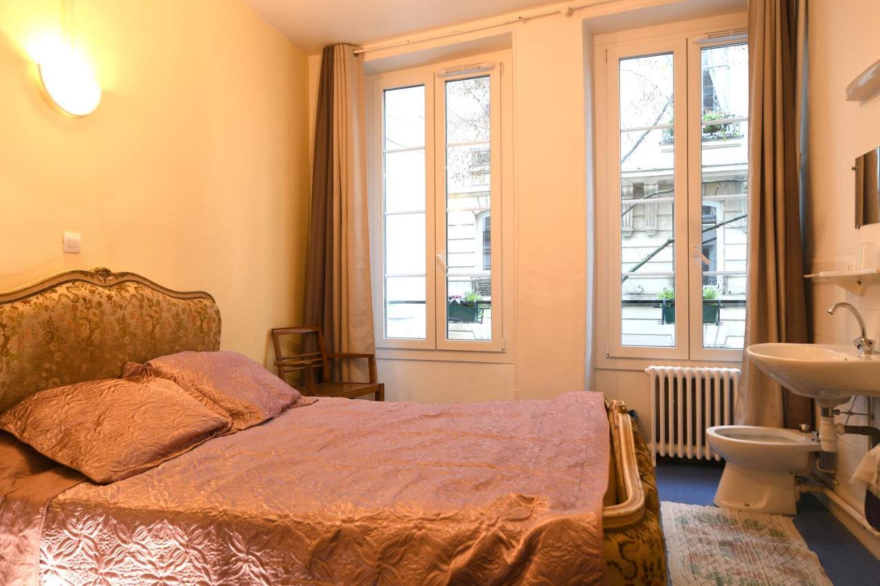 Hotel D'Orleans Paris Gare De L'Est ภายนอก รูปภาพ